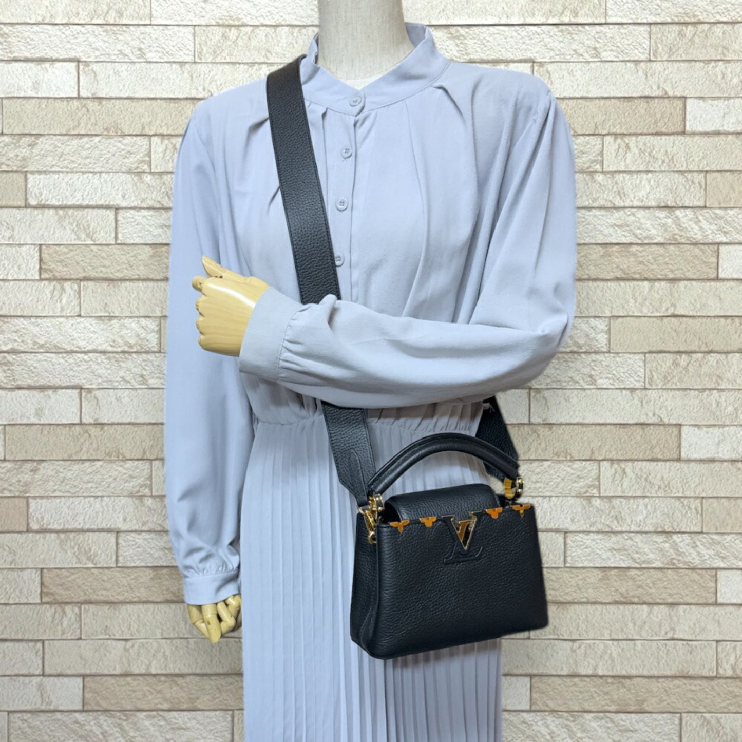 Louis Vuitton Others Black Shoulder Bags