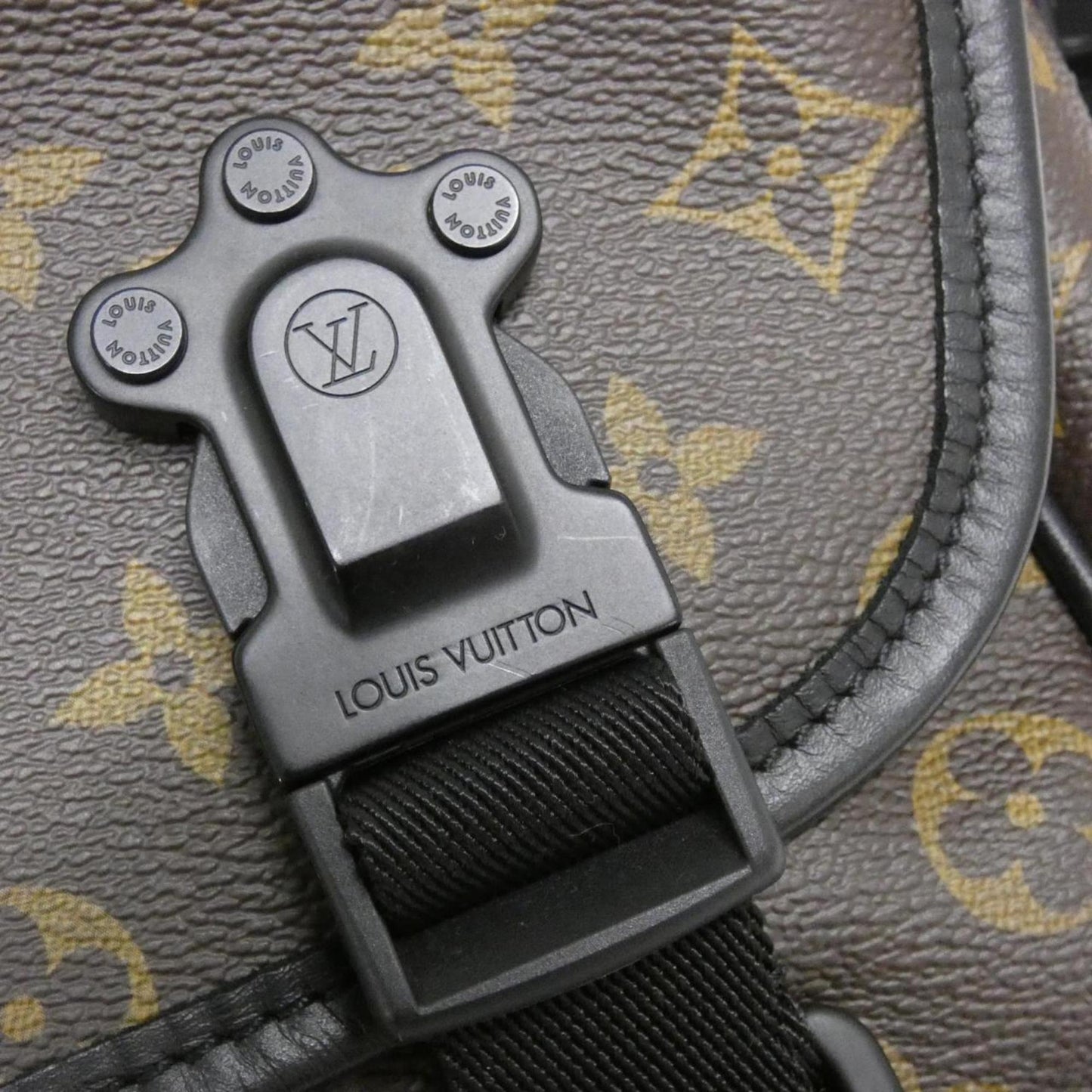 Louis Vuitton Coated Canvas Brown Shoulder Bags