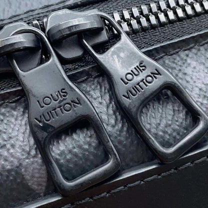Louis Vuitton Monogram Canvas Black Shoulder Bags