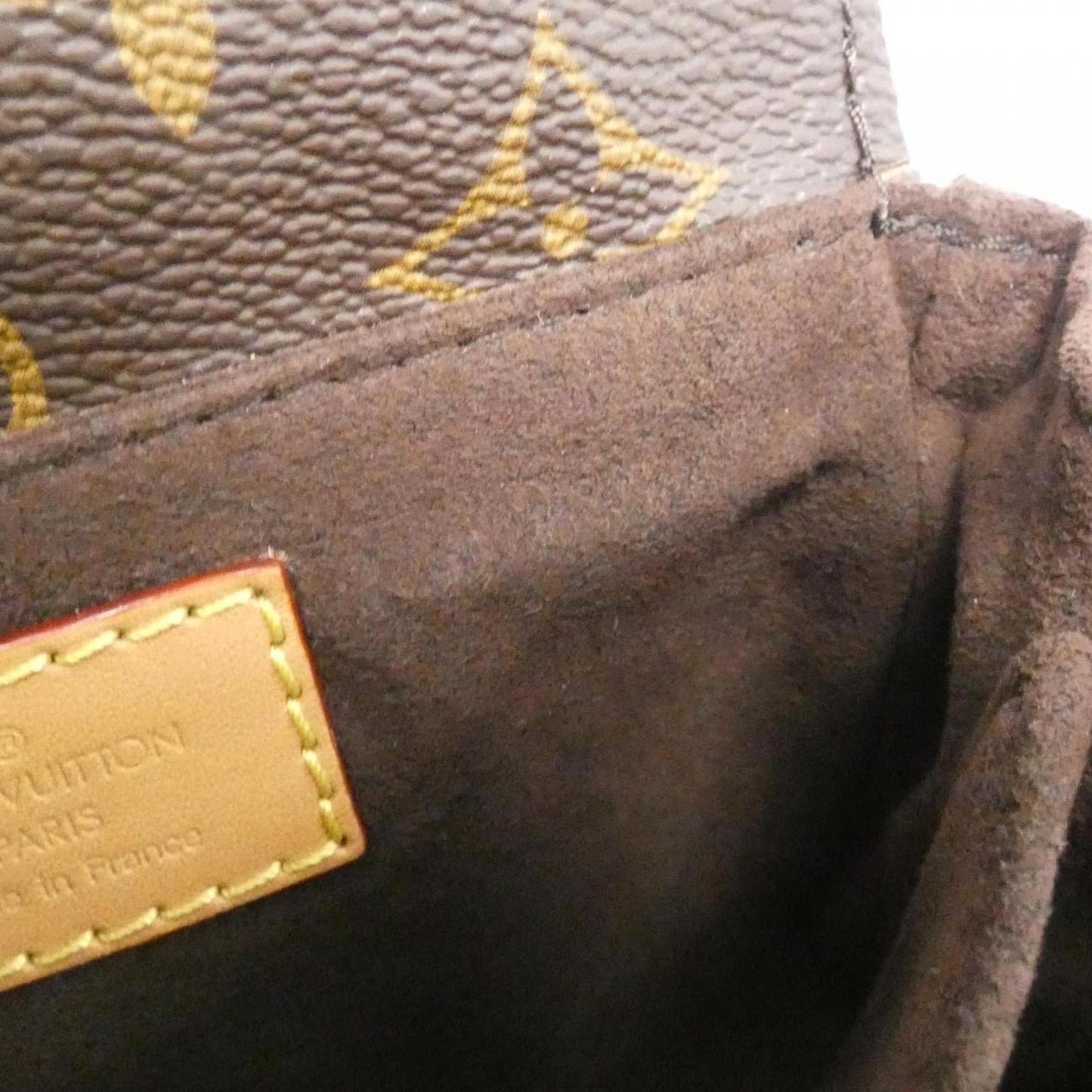 Louis Vuitton Coated Canvas Brown Shoulder Bags