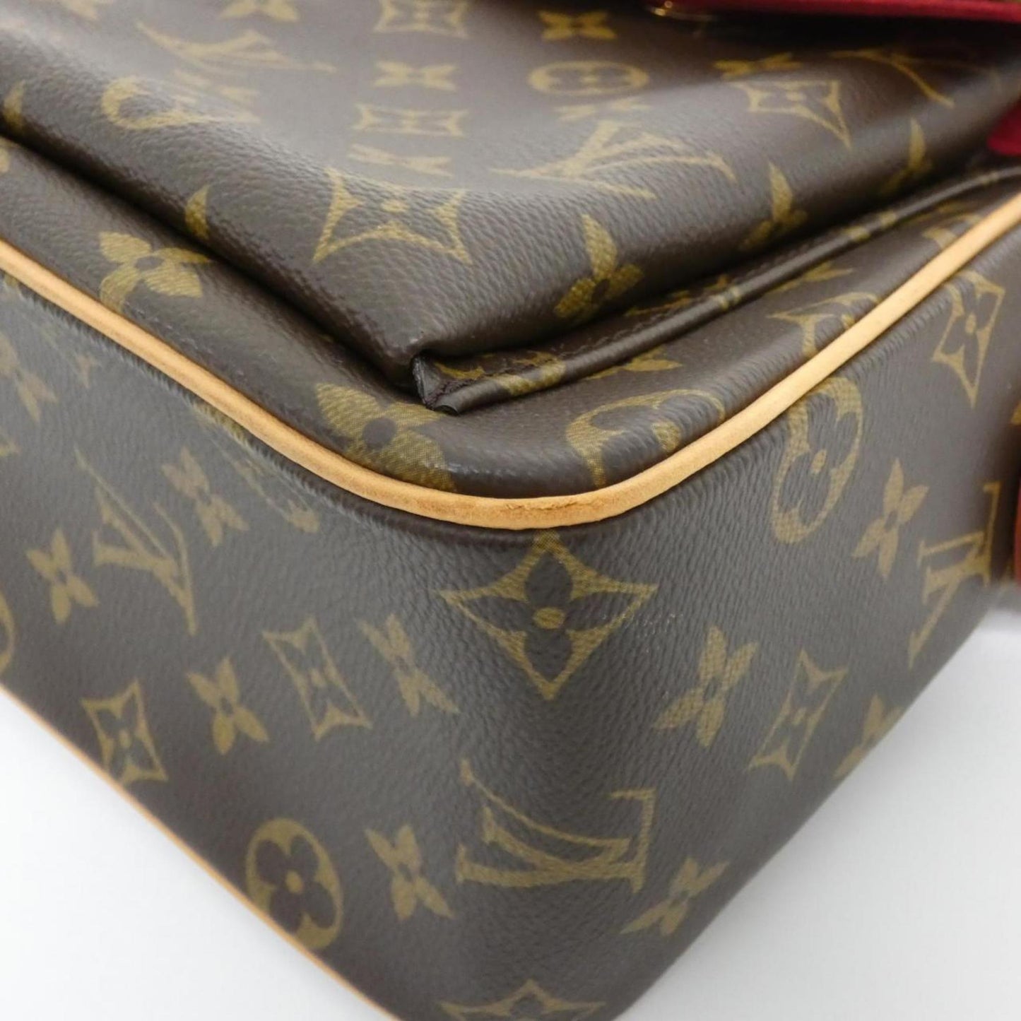 Louis Vuitton Coated Canvas Brown Shoulder Bags