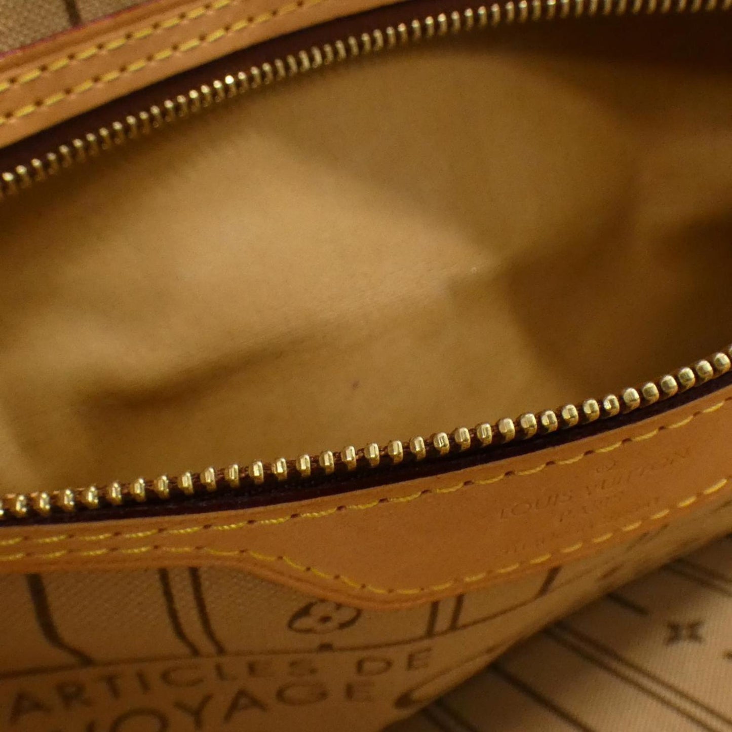 Louis Vuitton Monogram Canvas Brown Handbags