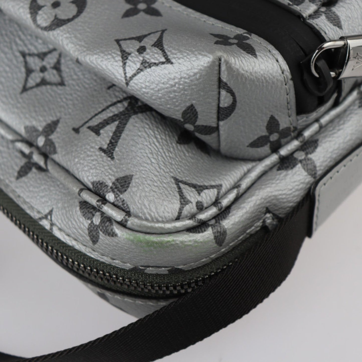 Louis Vuitton Monogram Canvas Black Handbags