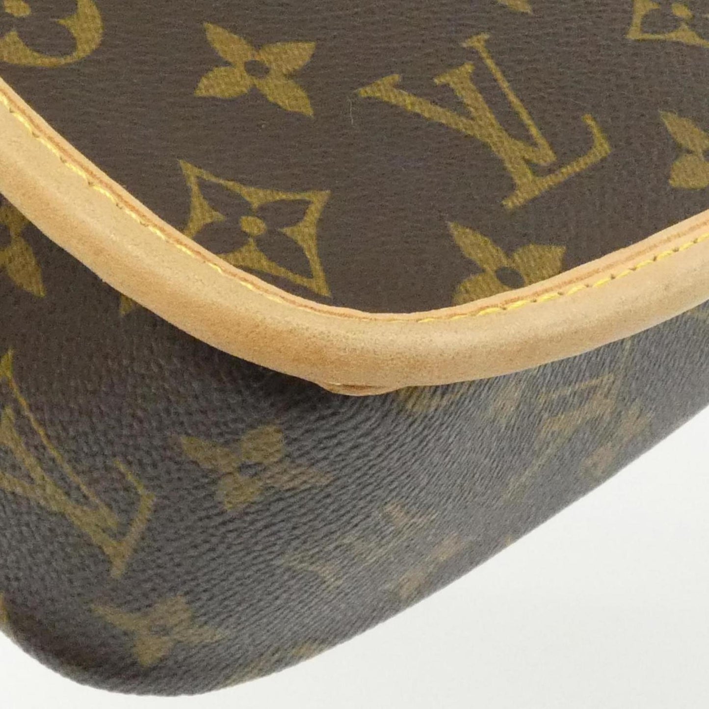 Louis Vuitton Monogram Canvas Brown Shoulder Bags