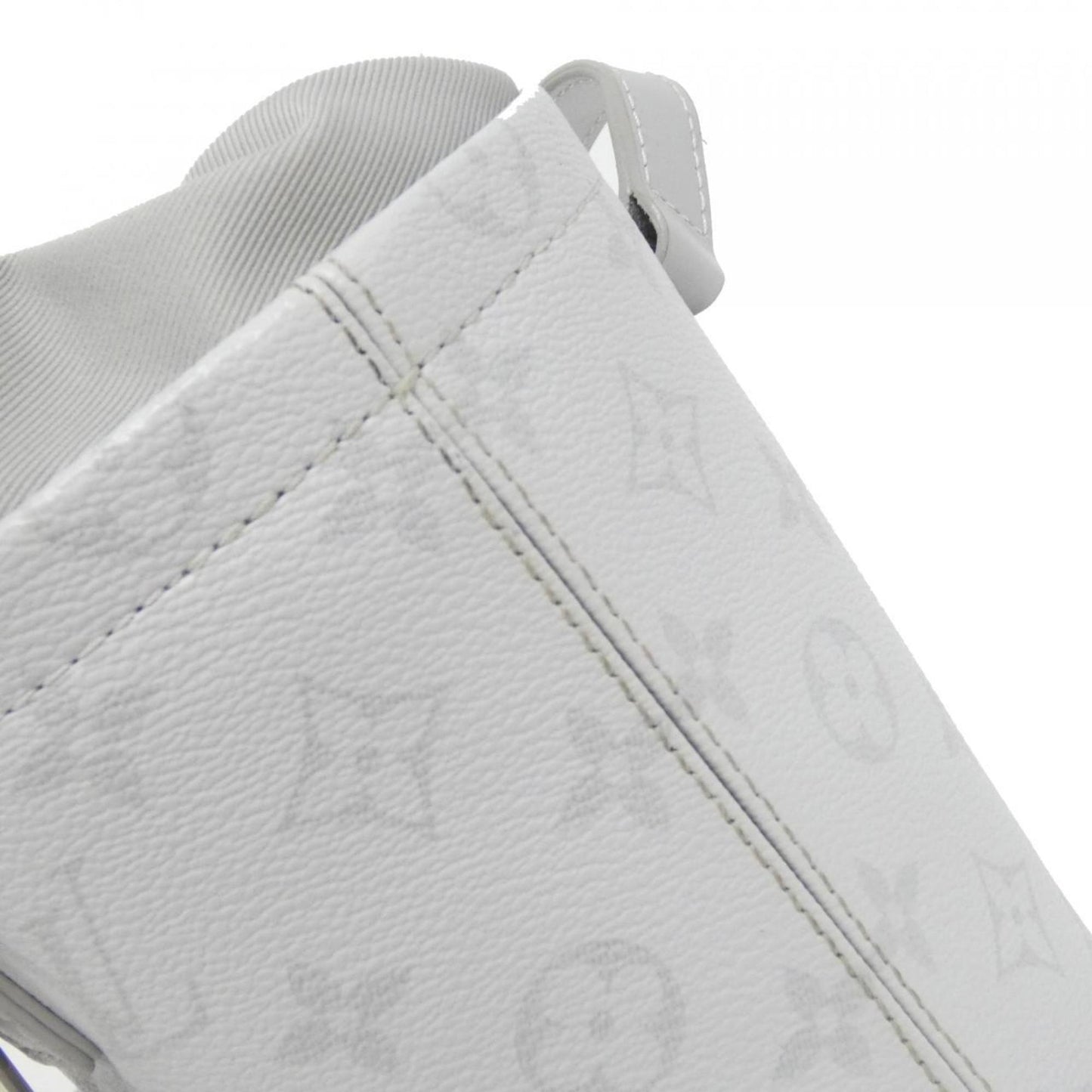 Louis Vuitton Coated Canvas White Shoulder Bags