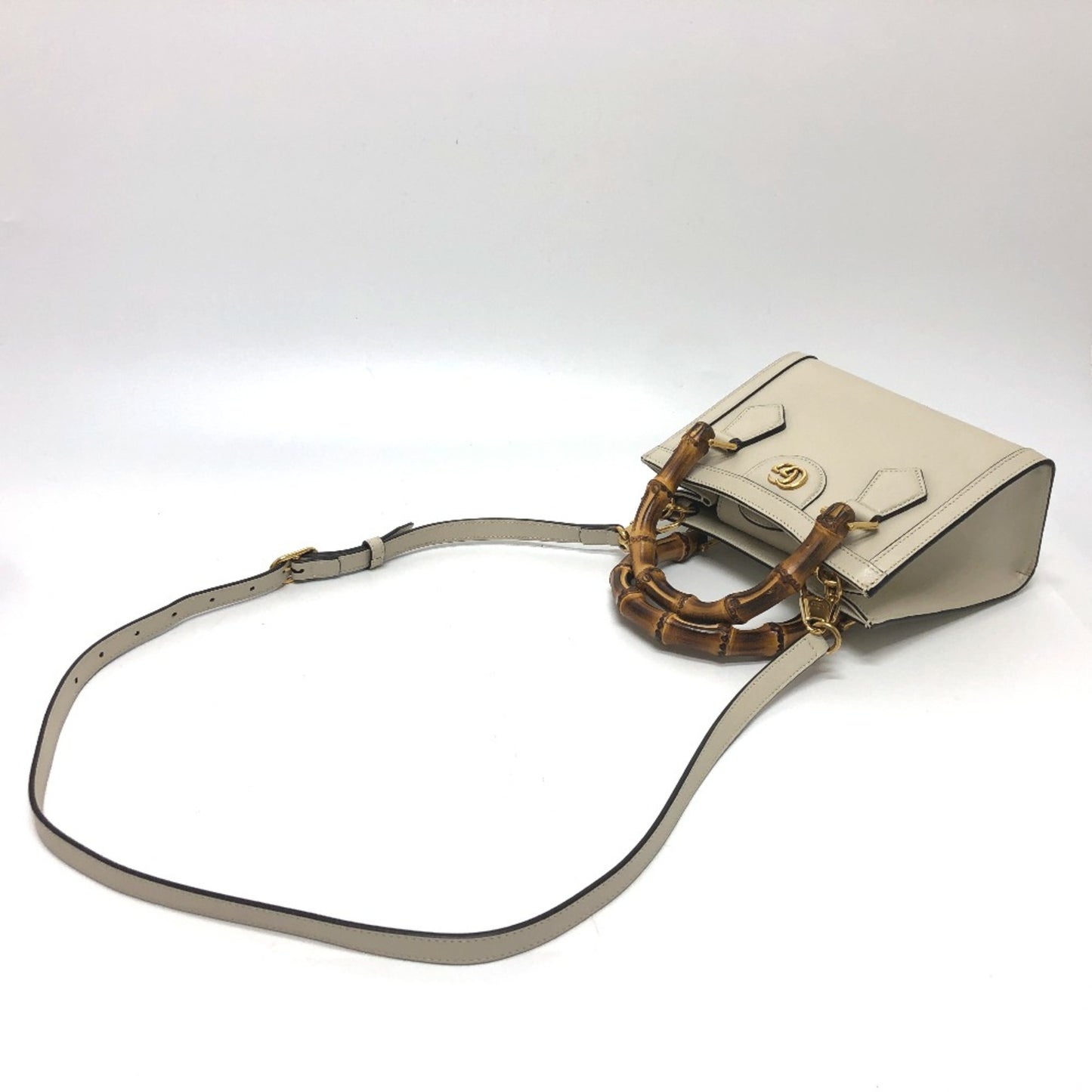 Gucci Others White Shoulder Bags
