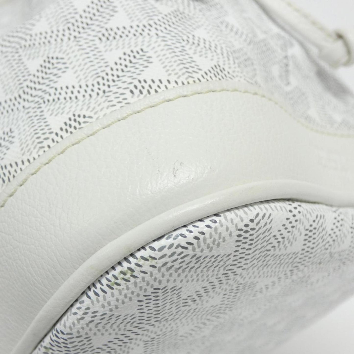 Goyard Coated Canvas White Shoulder Bags