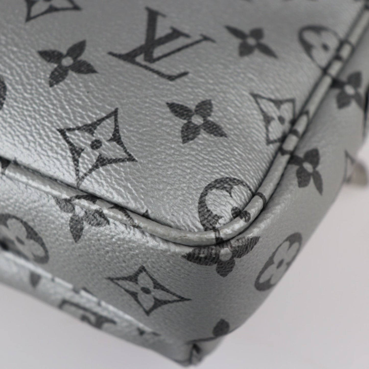 Louis Vuitton Monogram Canvas Black Handbags