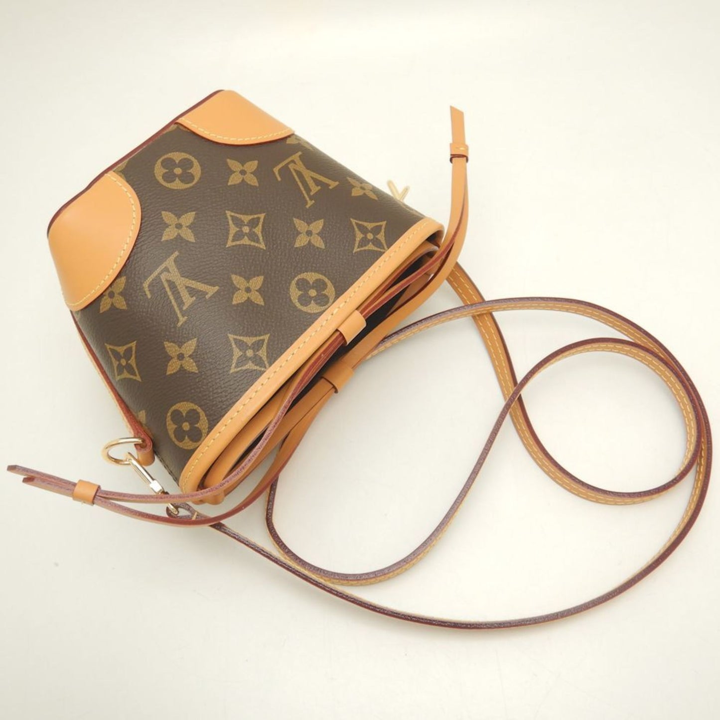 Louis Vuitton Monogram Canvas Brown Shoulder Bags