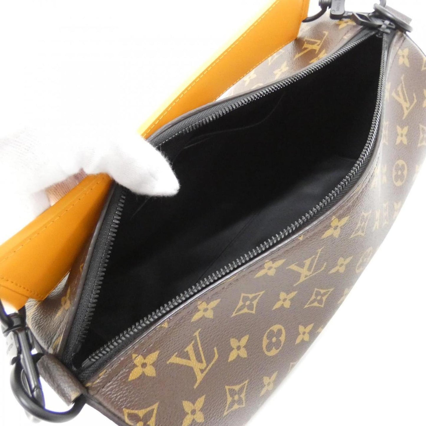 Louis Vuitton Coated Canvas Brown Shoulder Bags