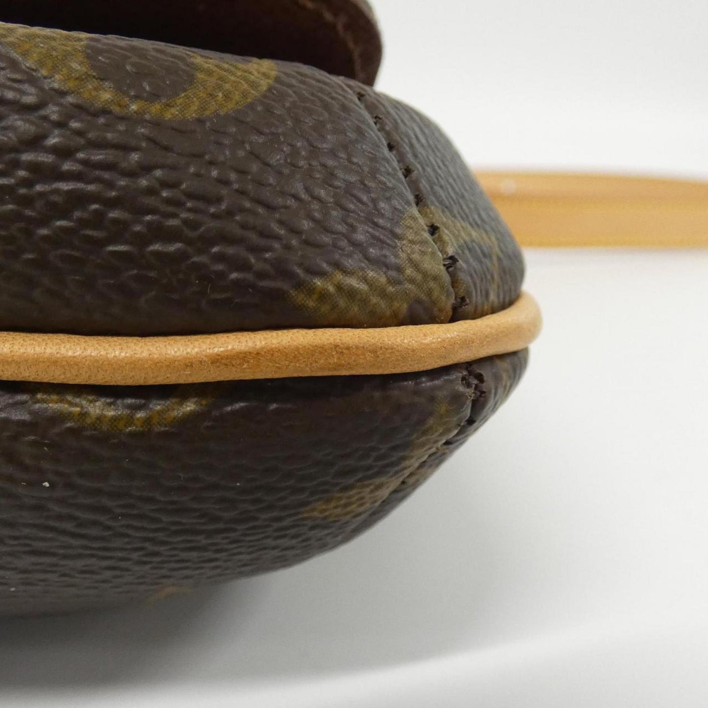 Louis Vuitton Coated Canvas Brown Shoulder Bags