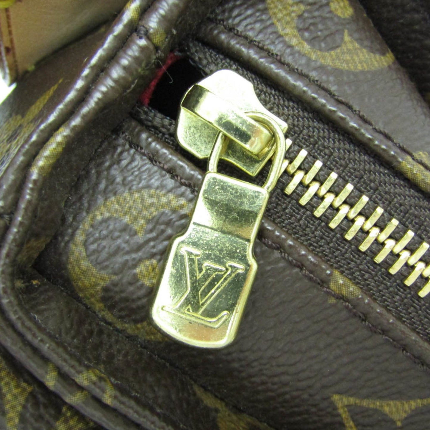 Louis Vuitton Monogram Canvas Brown Shoulder Bags