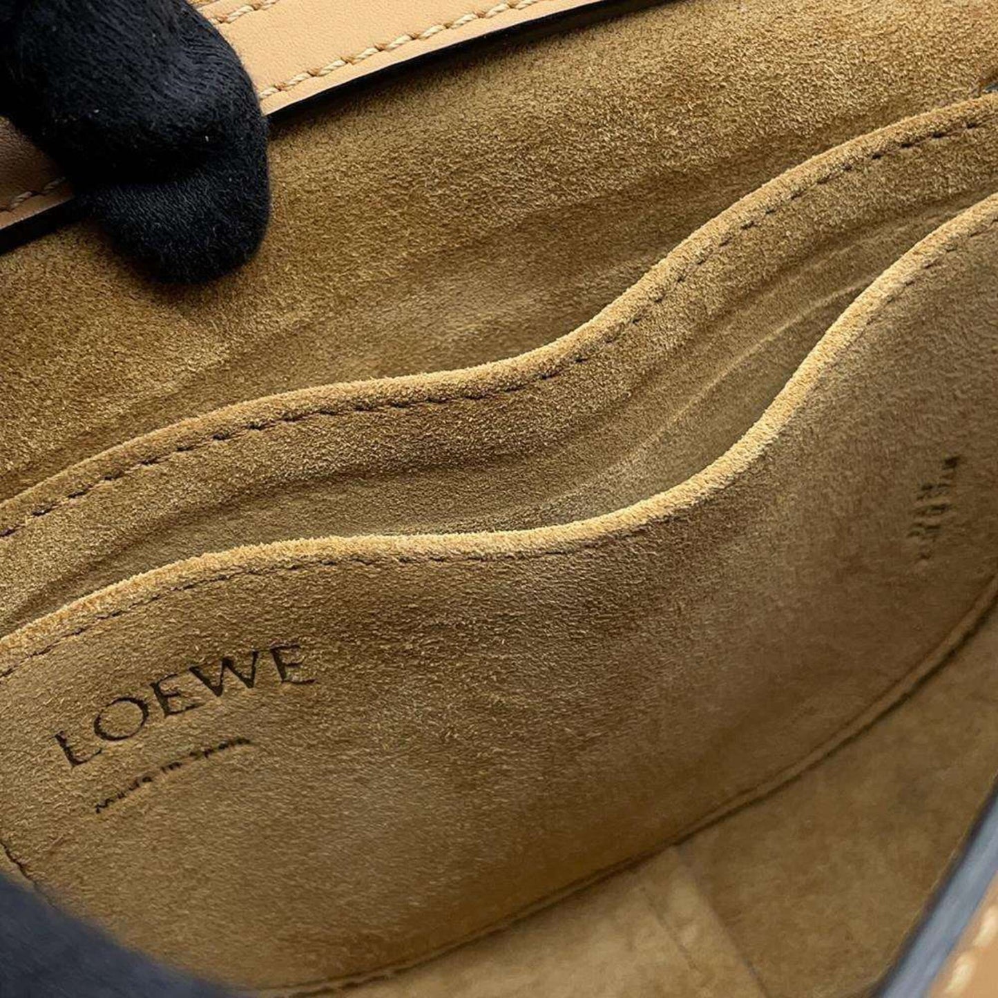 Loewe Others Brown Shoulder Bags