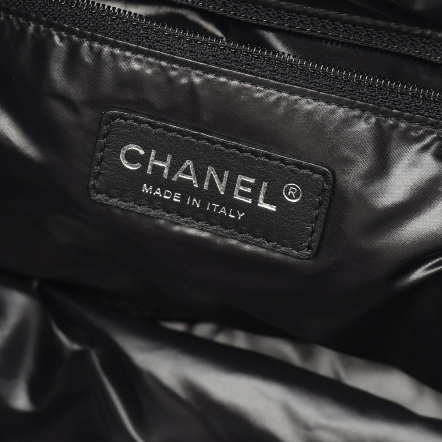 Chanel Wool Black Shoulder Bags
