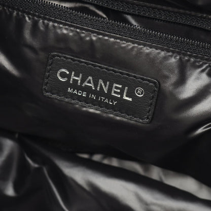 Chanel Wool Black Shoulder Bags