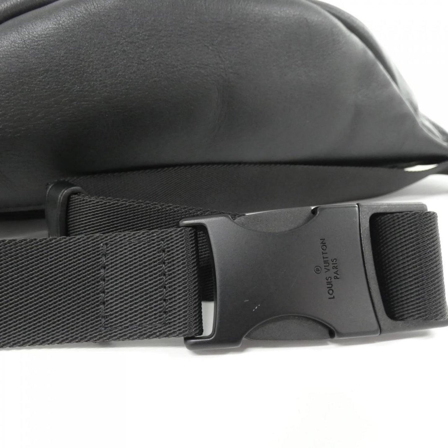 Louis Vuitton Monogram Canvas Black Shoulder Bags