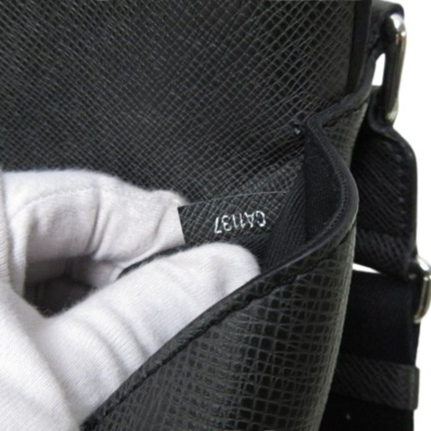 Louis Vuitton Others Gray Shoulder Bags