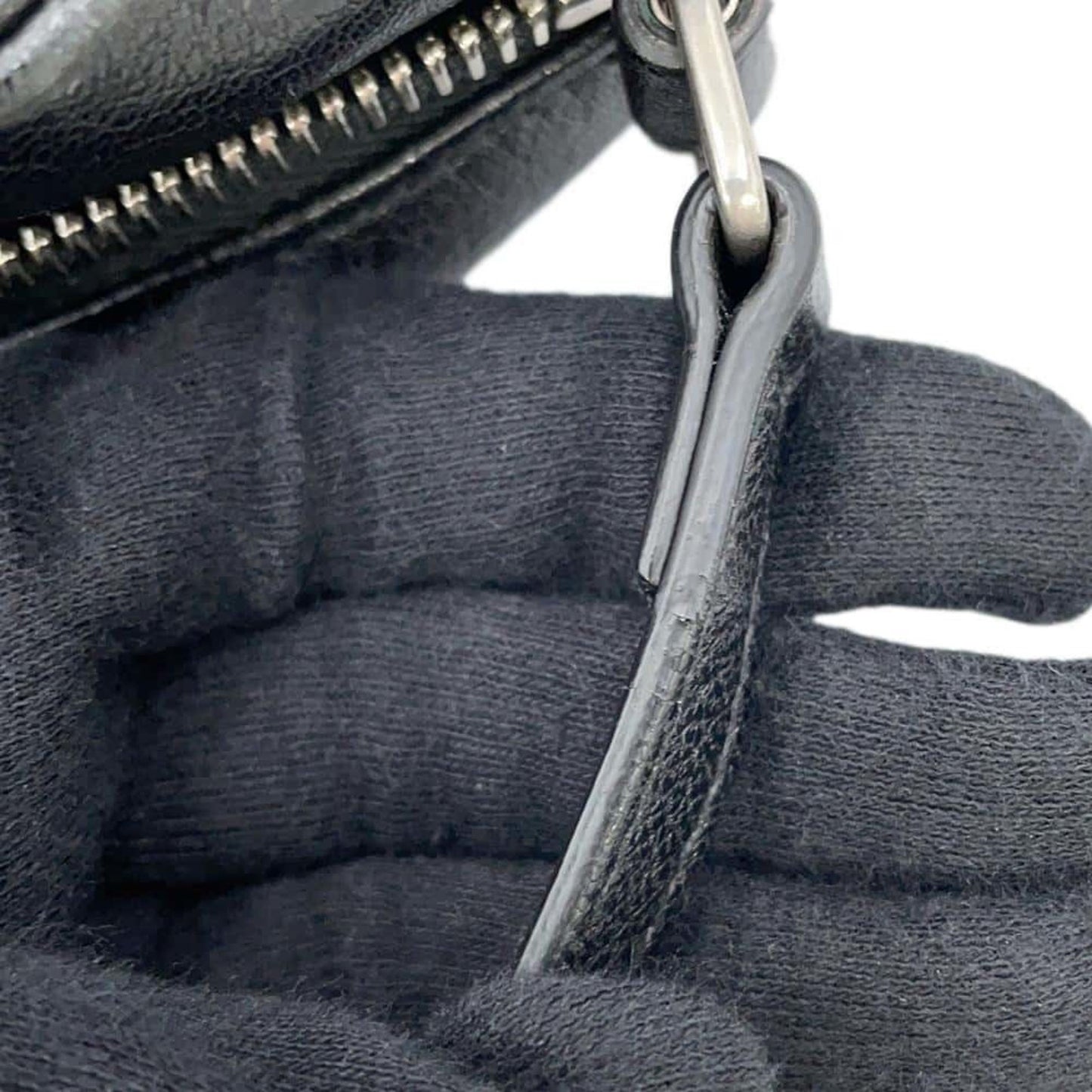 Saint Laurent Others Black Shoulder Bags