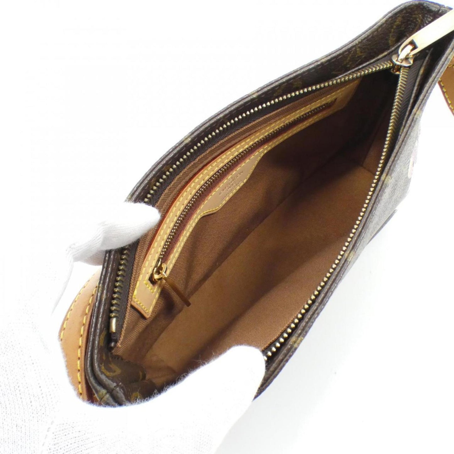 Louis Vuitton Coated Canvas Brown Shoulder Bags