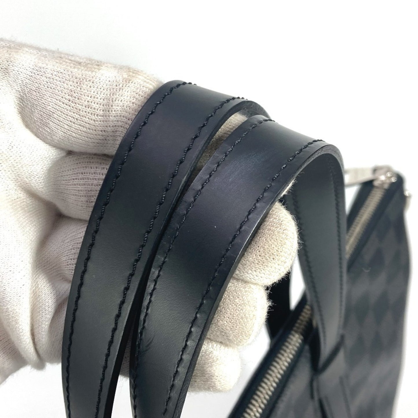 Louis Vuitton Monogram Canvas Black Shoulder Bags