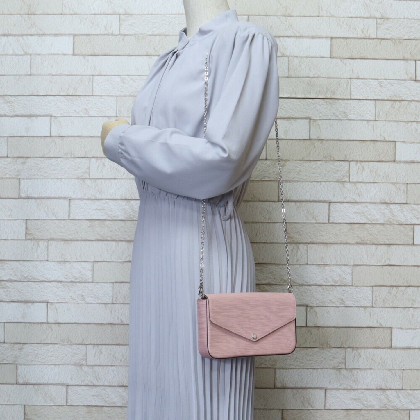 Louis Vuitton Epi Pink Shoulder Bags