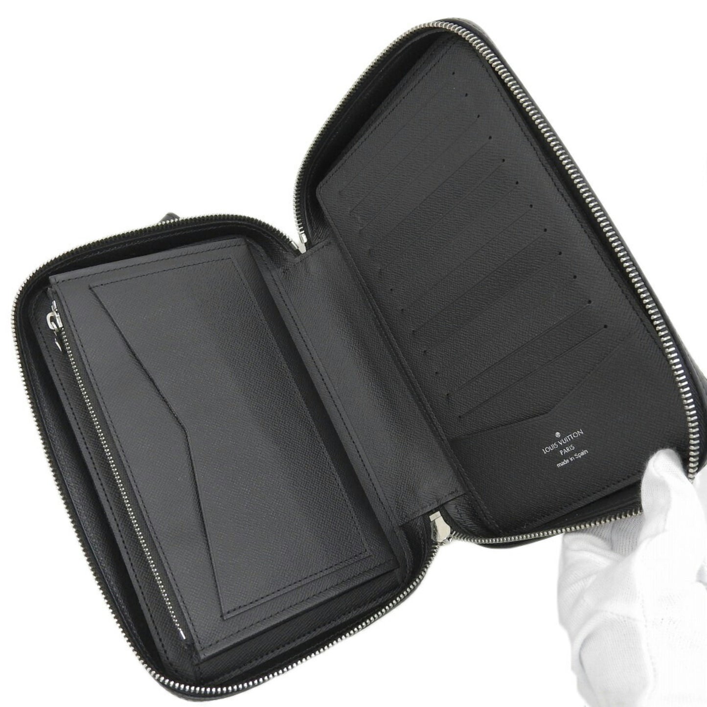 Louis Vuitton Epi Black Clutch Bags