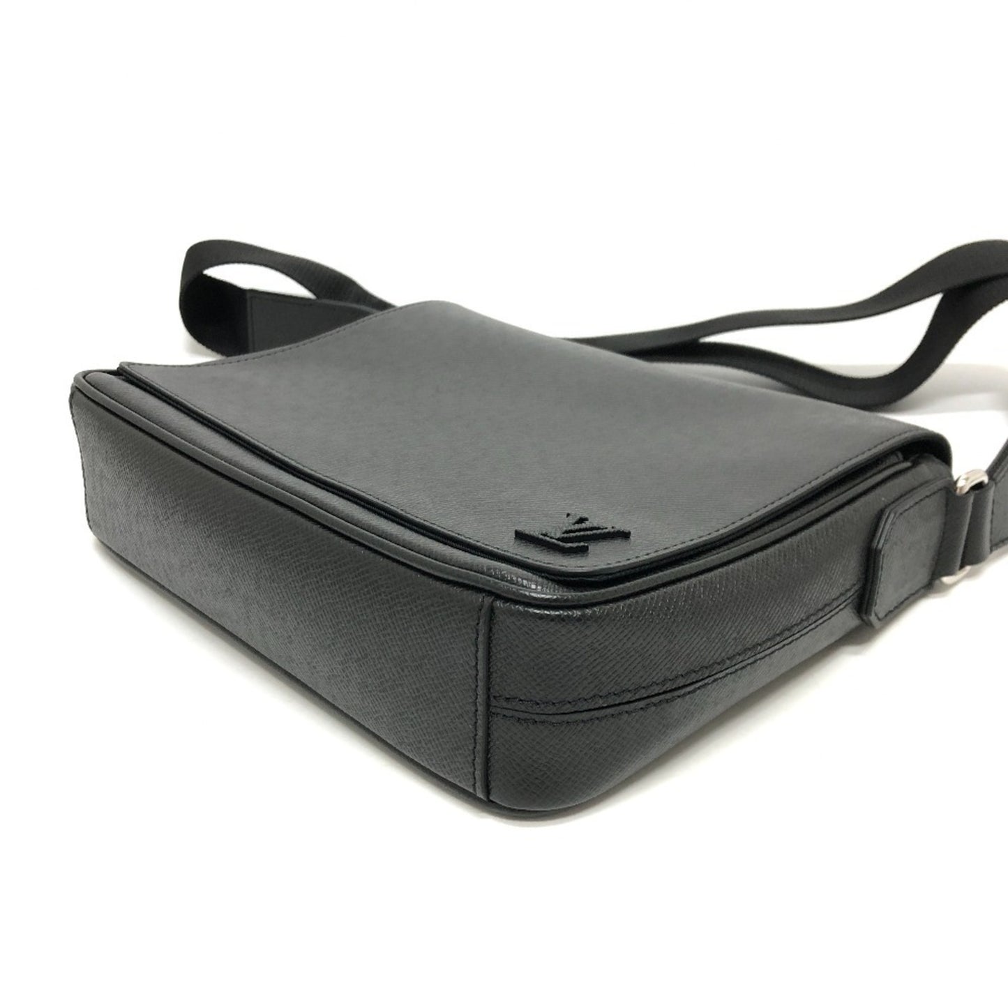 Louis Vuitton Others Gray Shoulder Bags