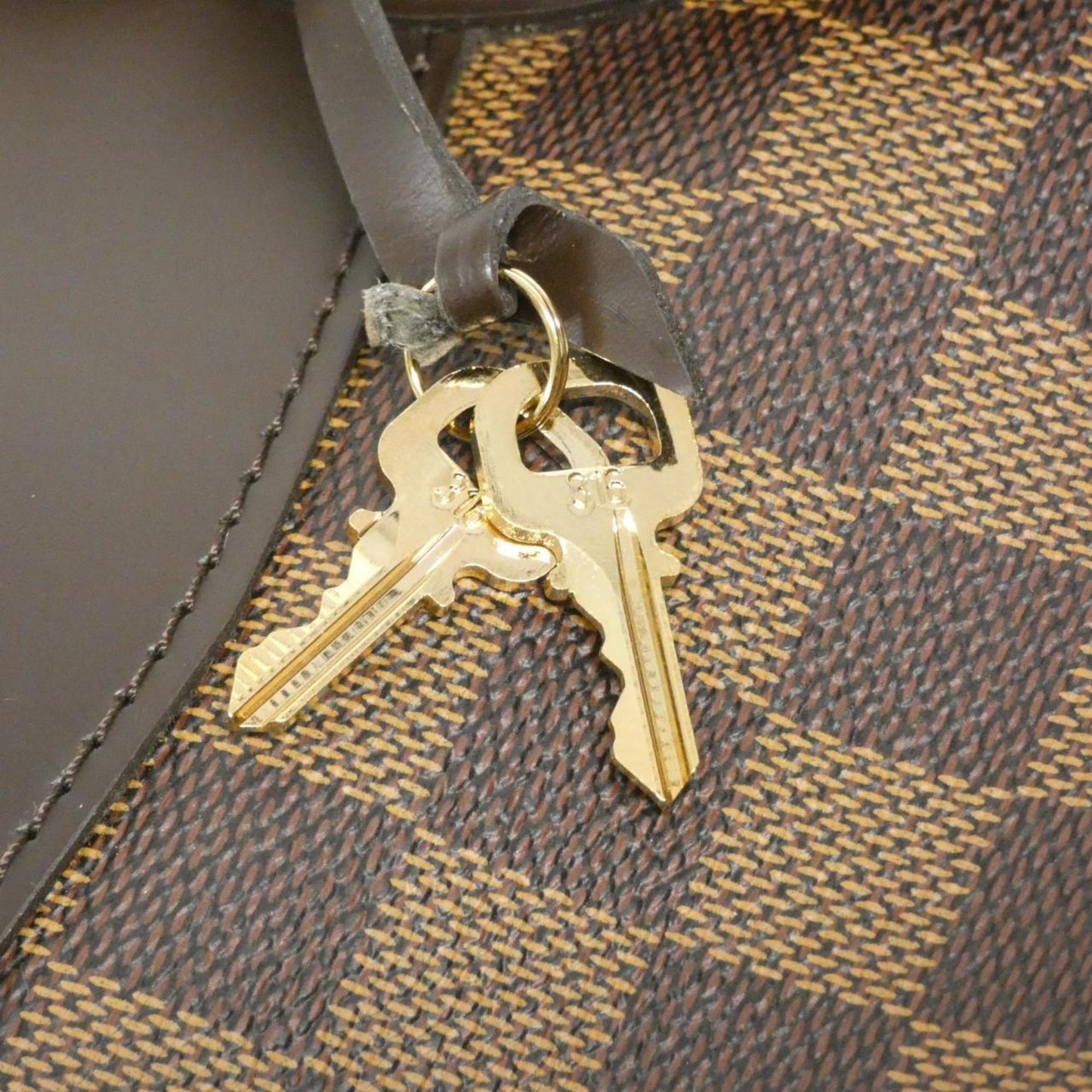 Louis Vuitton Monogram Canvas Brown Shoulder Bags