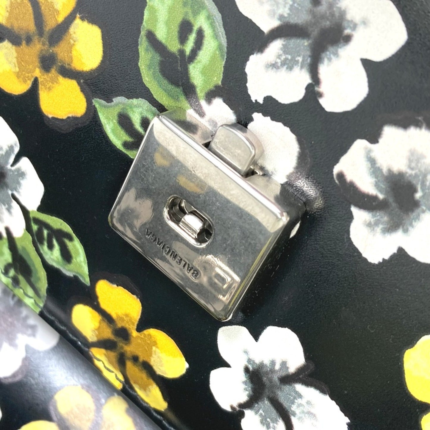 Balenciaga Others Black Shoulder Bags
