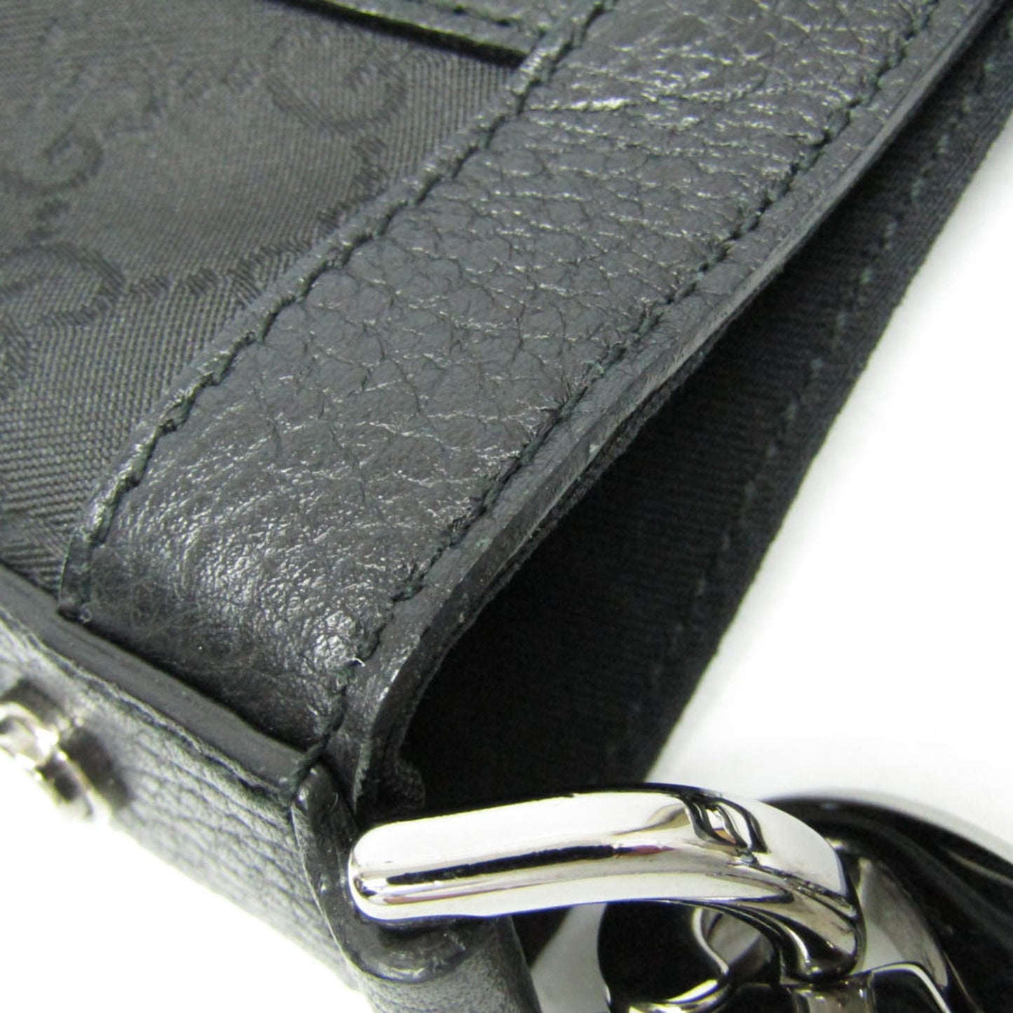 Gucci Nylon Black Handbags