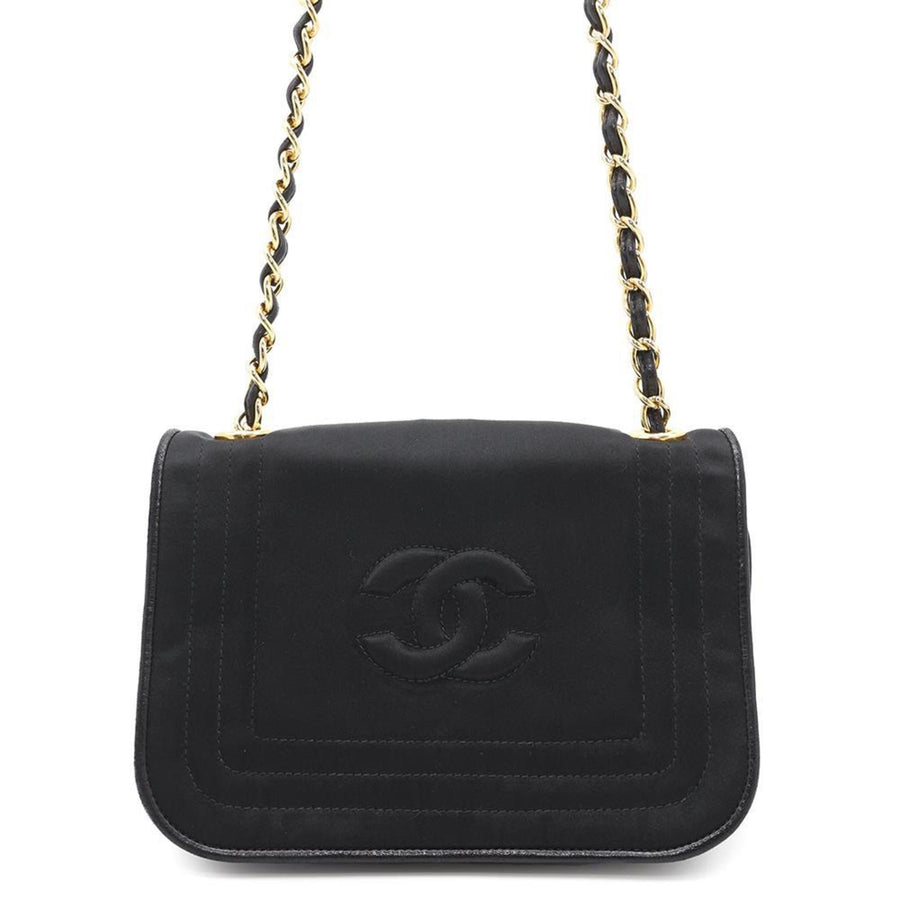 Chanel Nylon Black Shoulder Bags