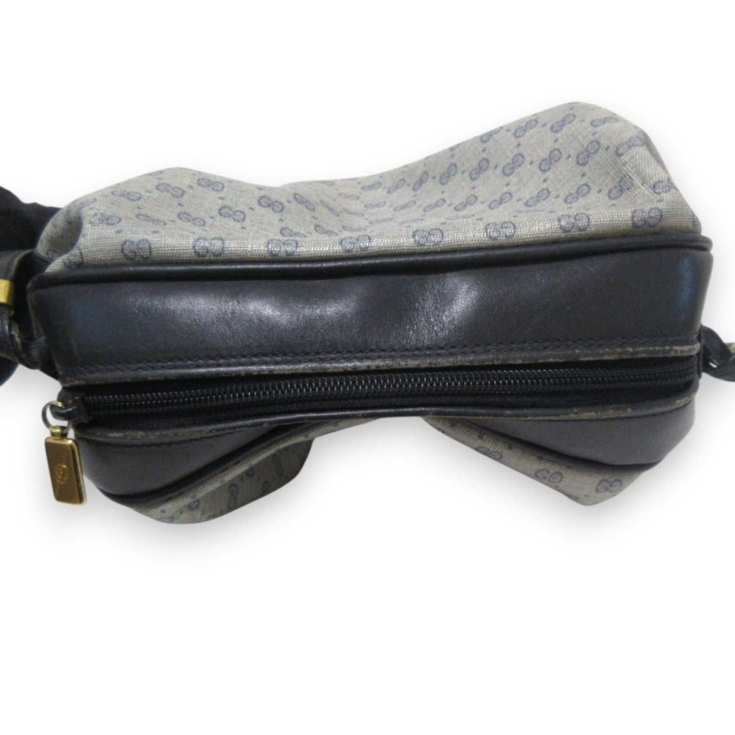 Gucci Pvc Gray Shoulder Bags