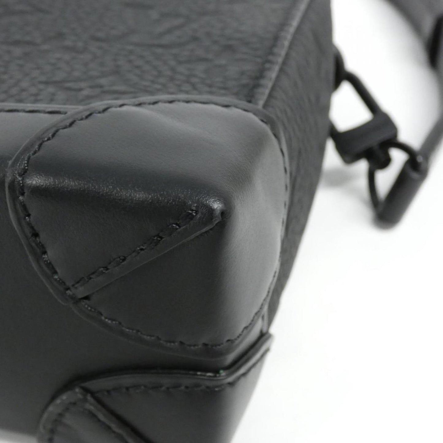 Louis Vuitton Others Black Shoulder Bags