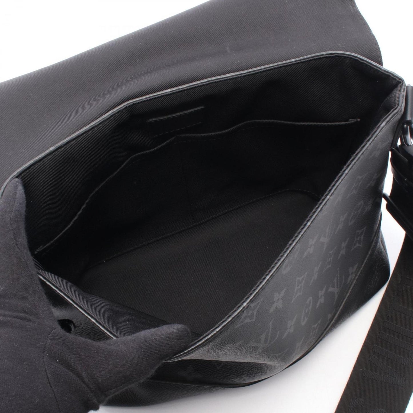 Louis Vuitton Monogram Canvas Black Shoulder Bags