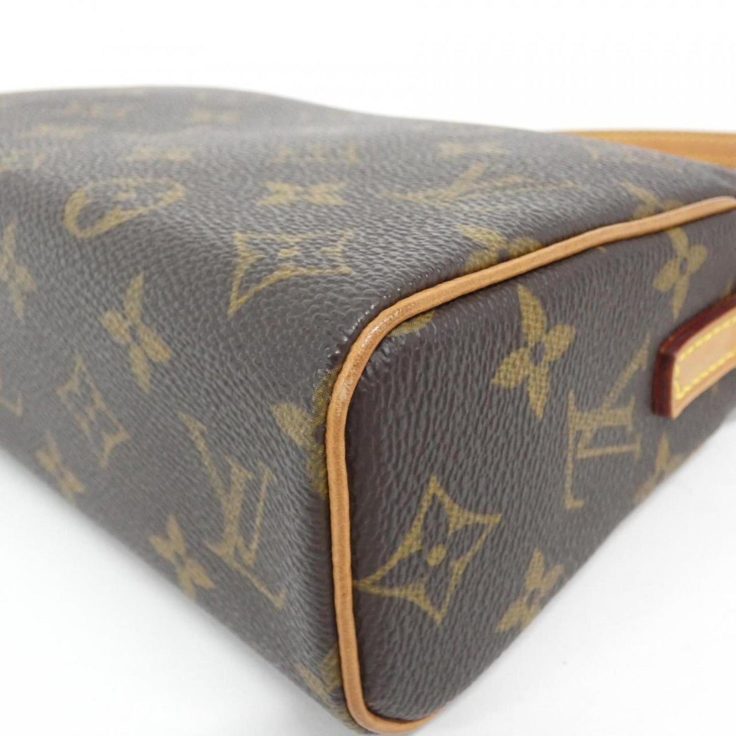 Louis Vuitton Coated Canvas Brown Handbags