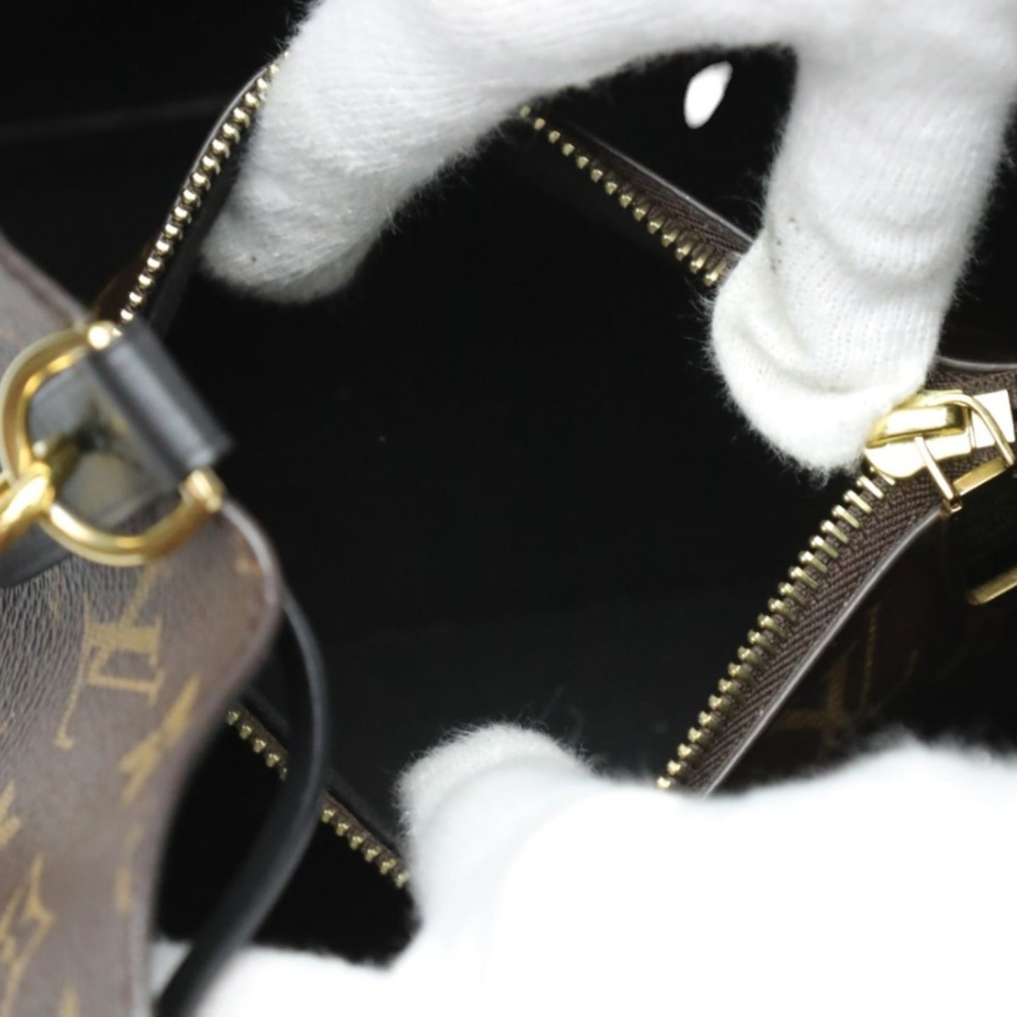 Louis Vuitton Monogram Canvas Brown Shoulder Bags
