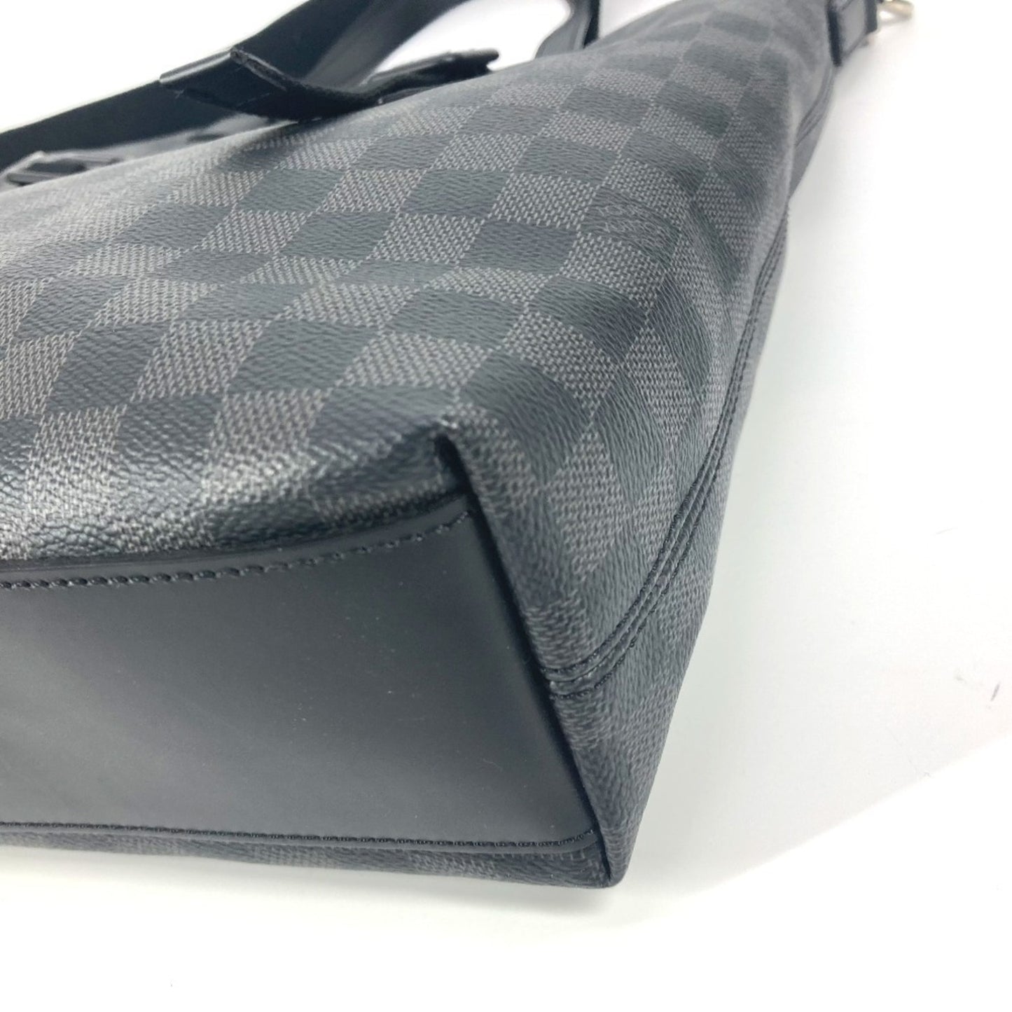 Louis Vuitton Monogram Canvas Black Shoulder Bags