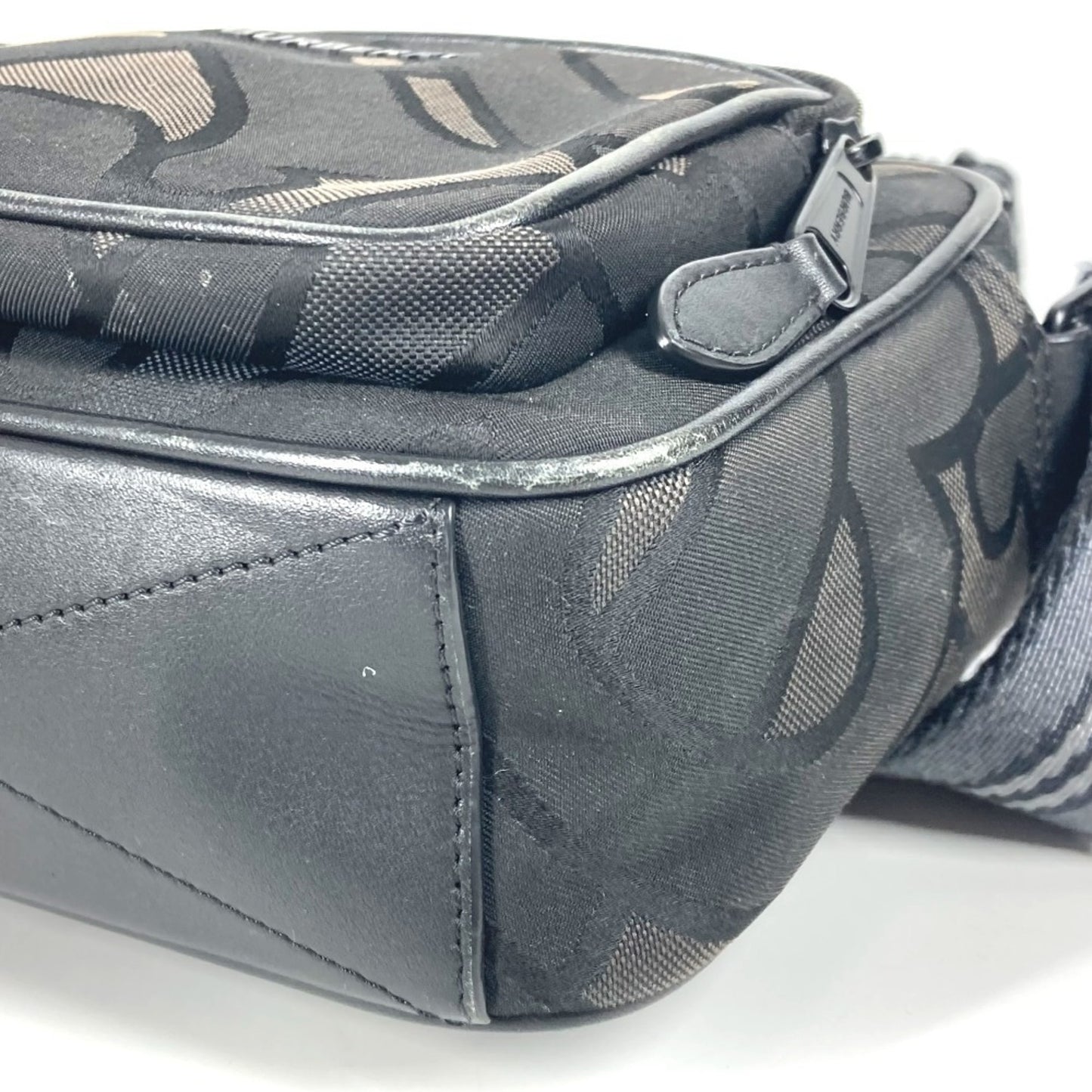 Burberry Nylon Black Shoulder Bags