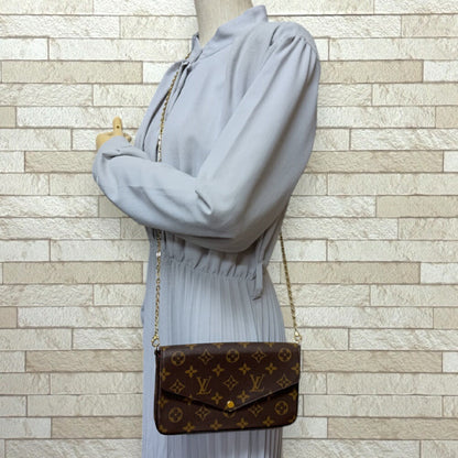 Louis Vuitton Monogram Canvas Brown Shoulder Bags