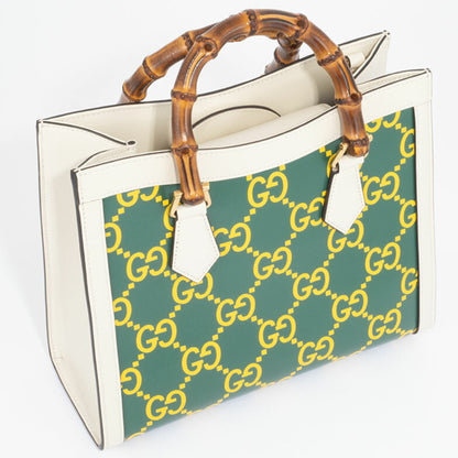 Gucci Others Green Handbags