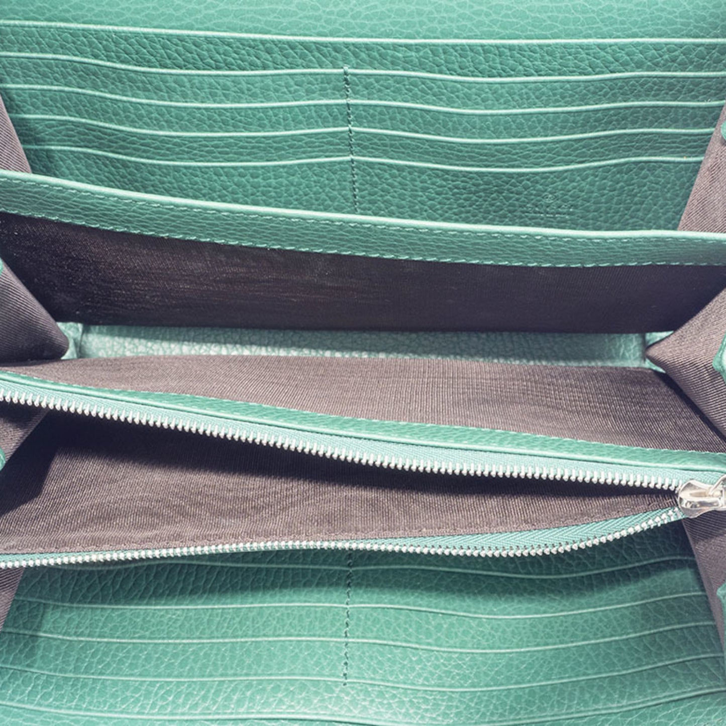 Gucci Others Green Shoulder Bags