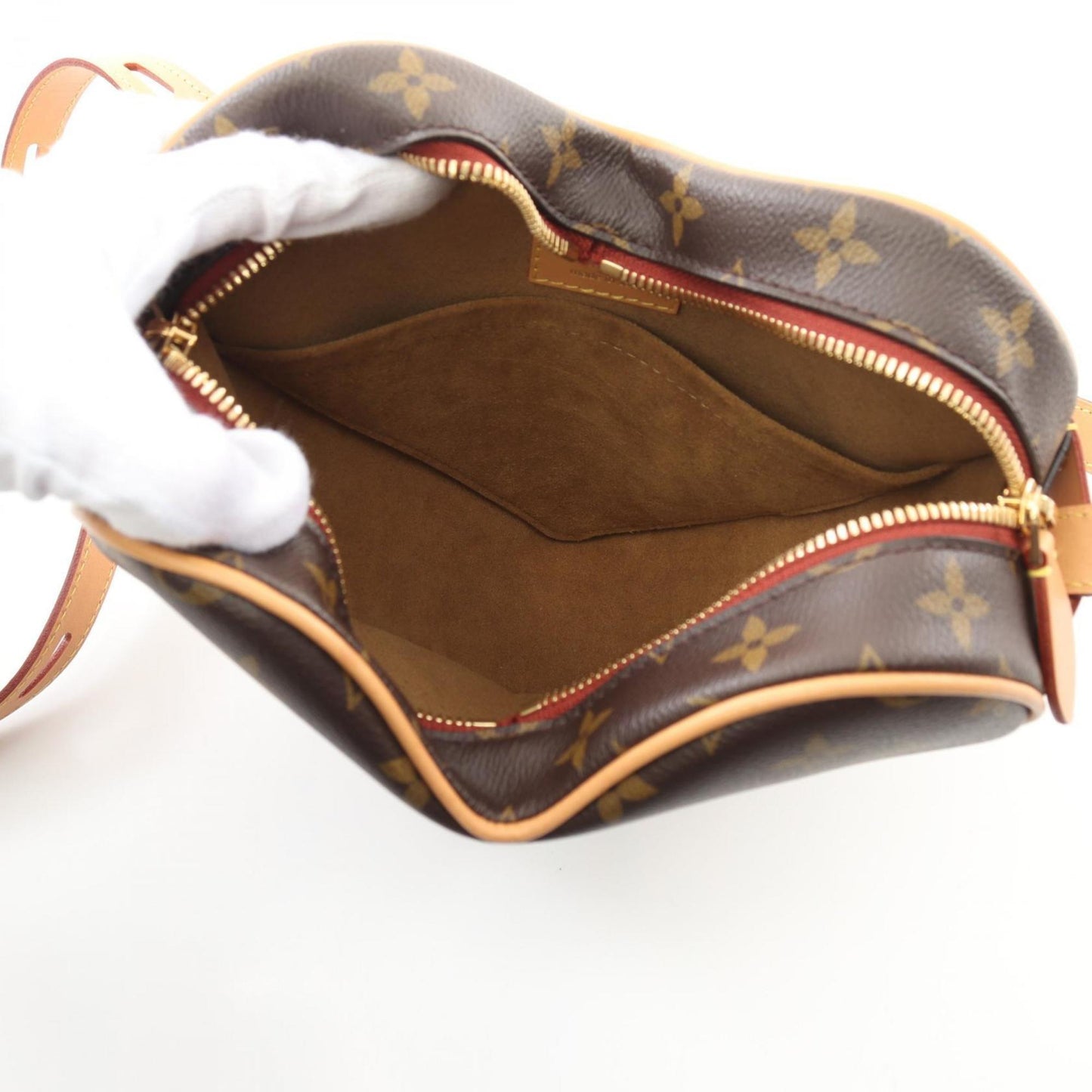 Louis Vuitton Coated Canvas Brown Shoulder Bags