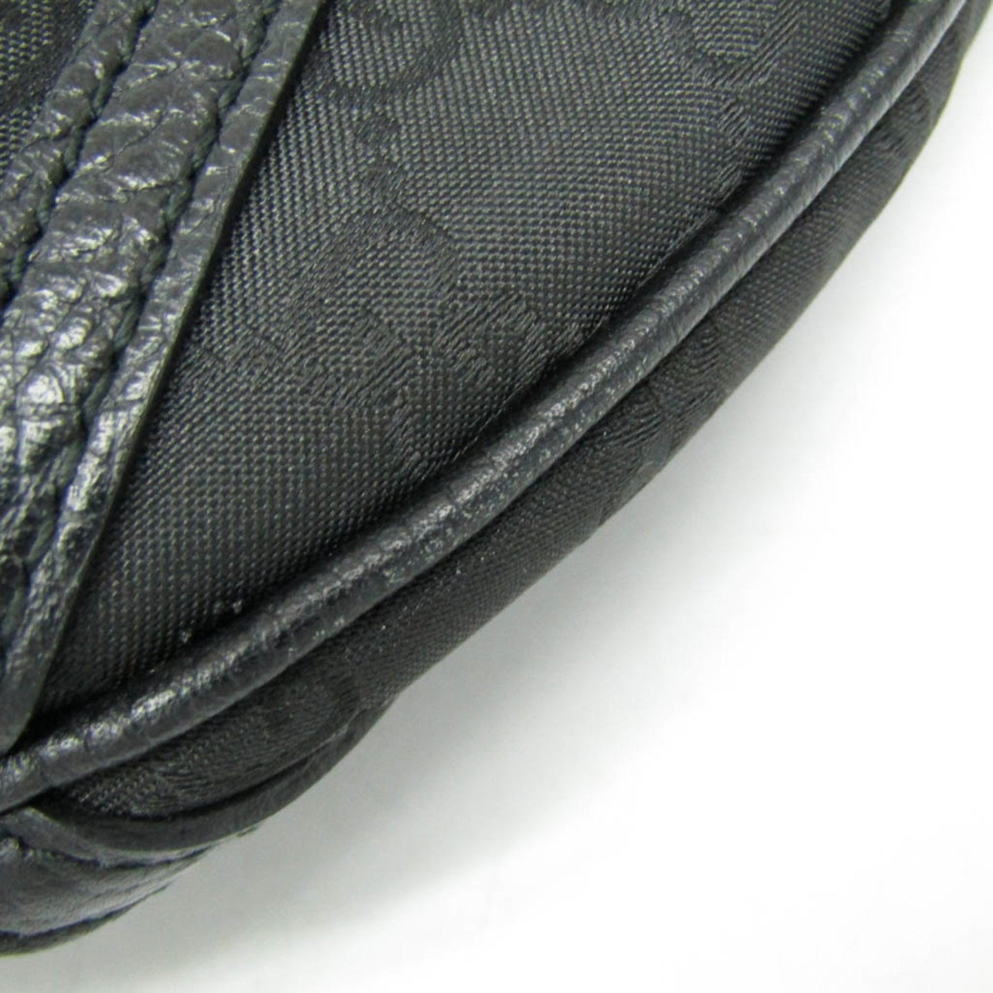 Gucci Nylon Black Handbags