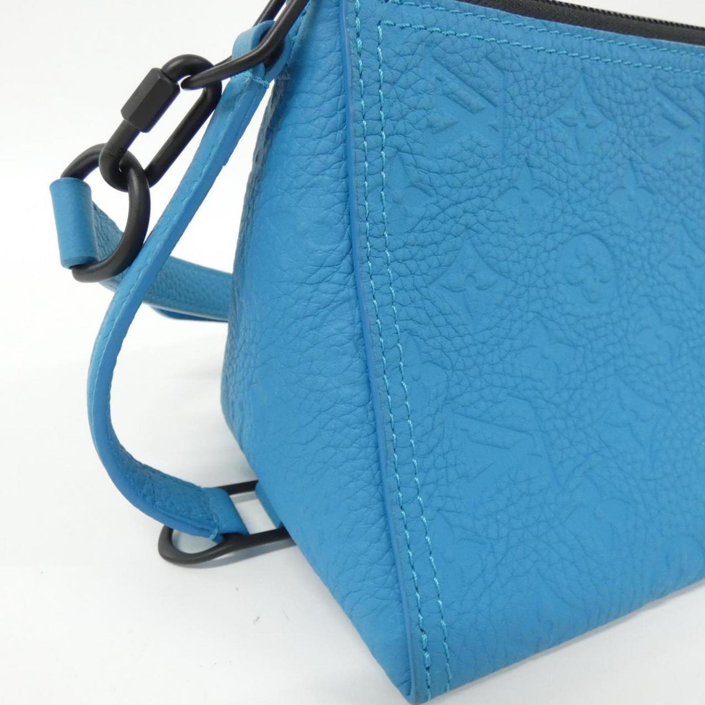 Louis Vuitton Others Black Shoulder Bags