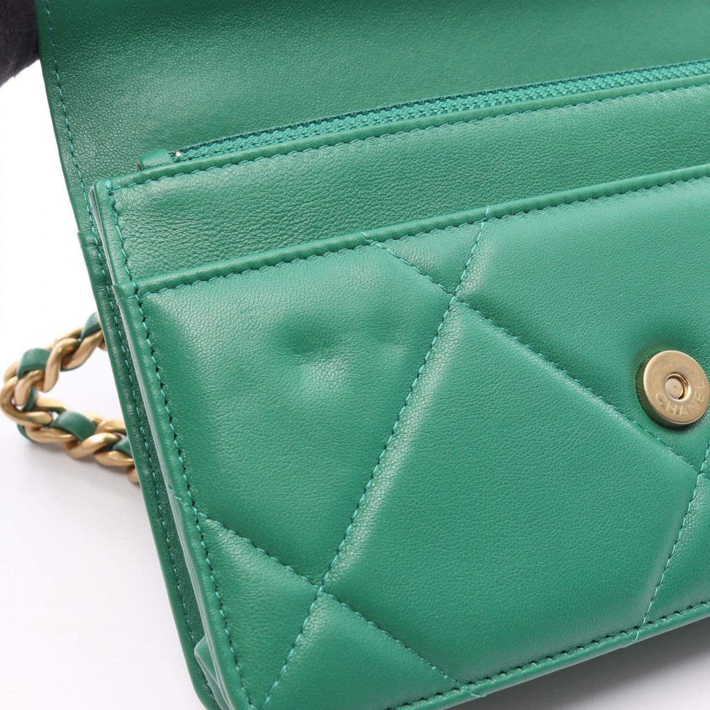 Chanel Others Green Shoulder Bags
