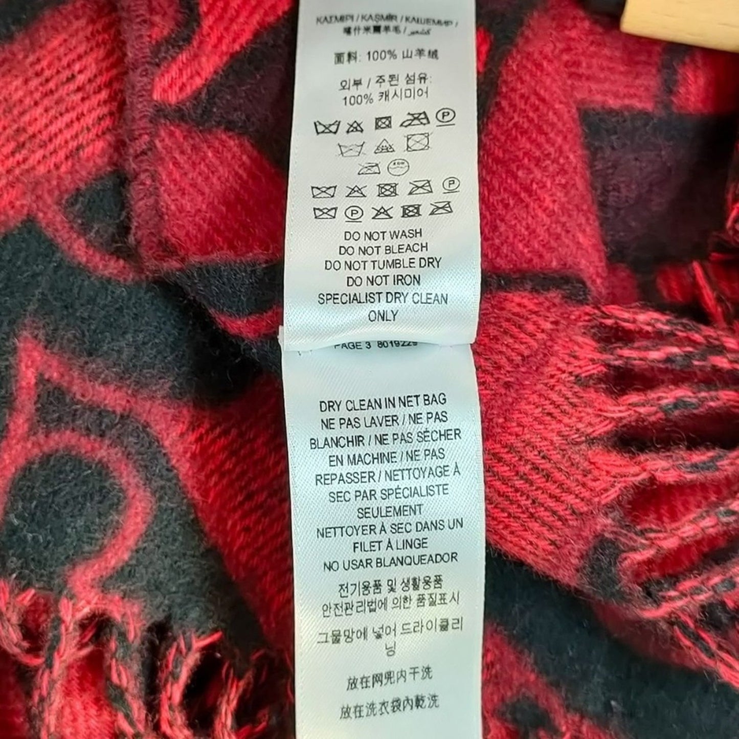 Burberry Cashmere Black Scarves