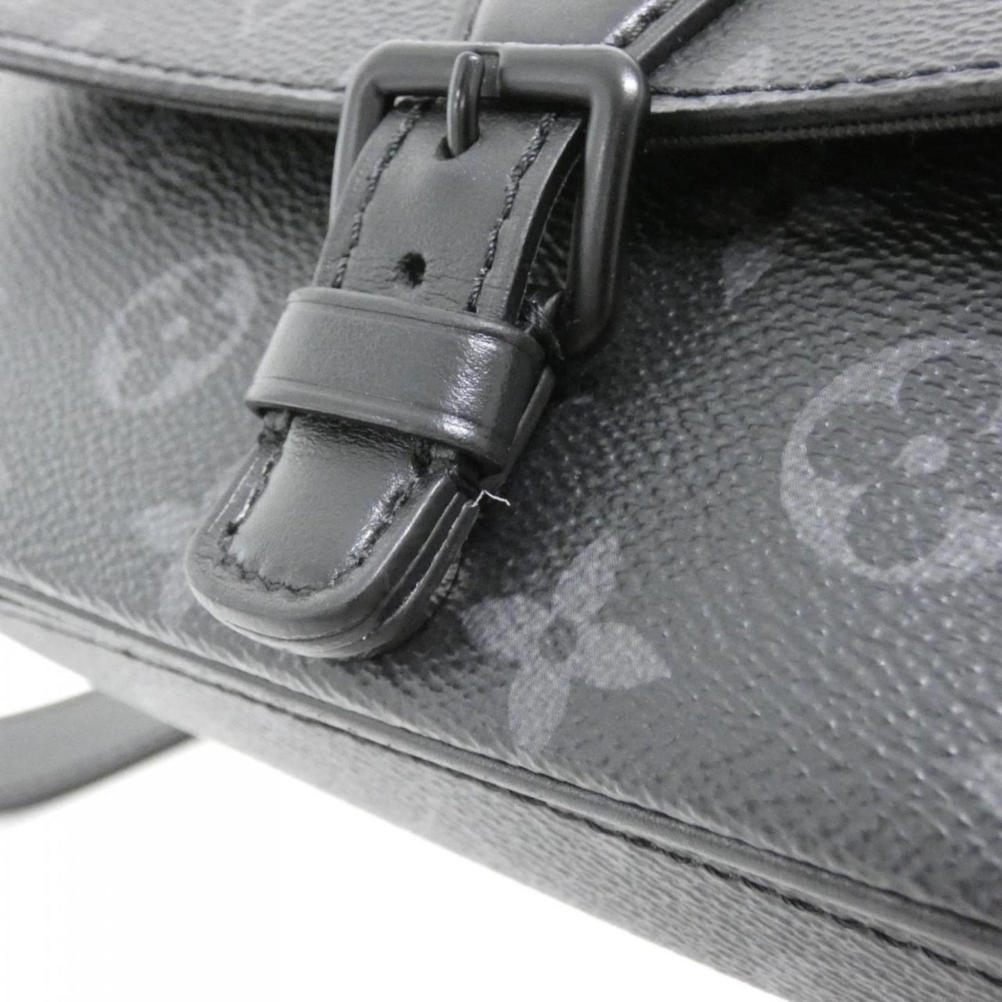 Louis Vuitton Coated Canvas Black Shoulder Bags