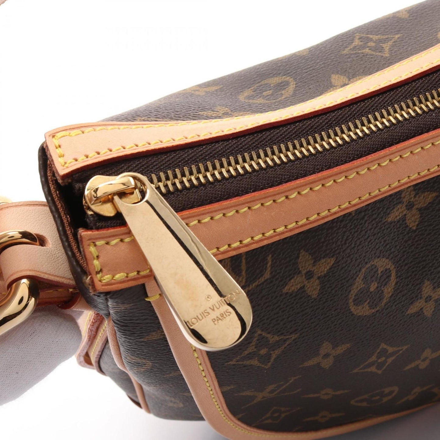 Louis Vuitton Monogram Canvas Brown Shoulder Bags