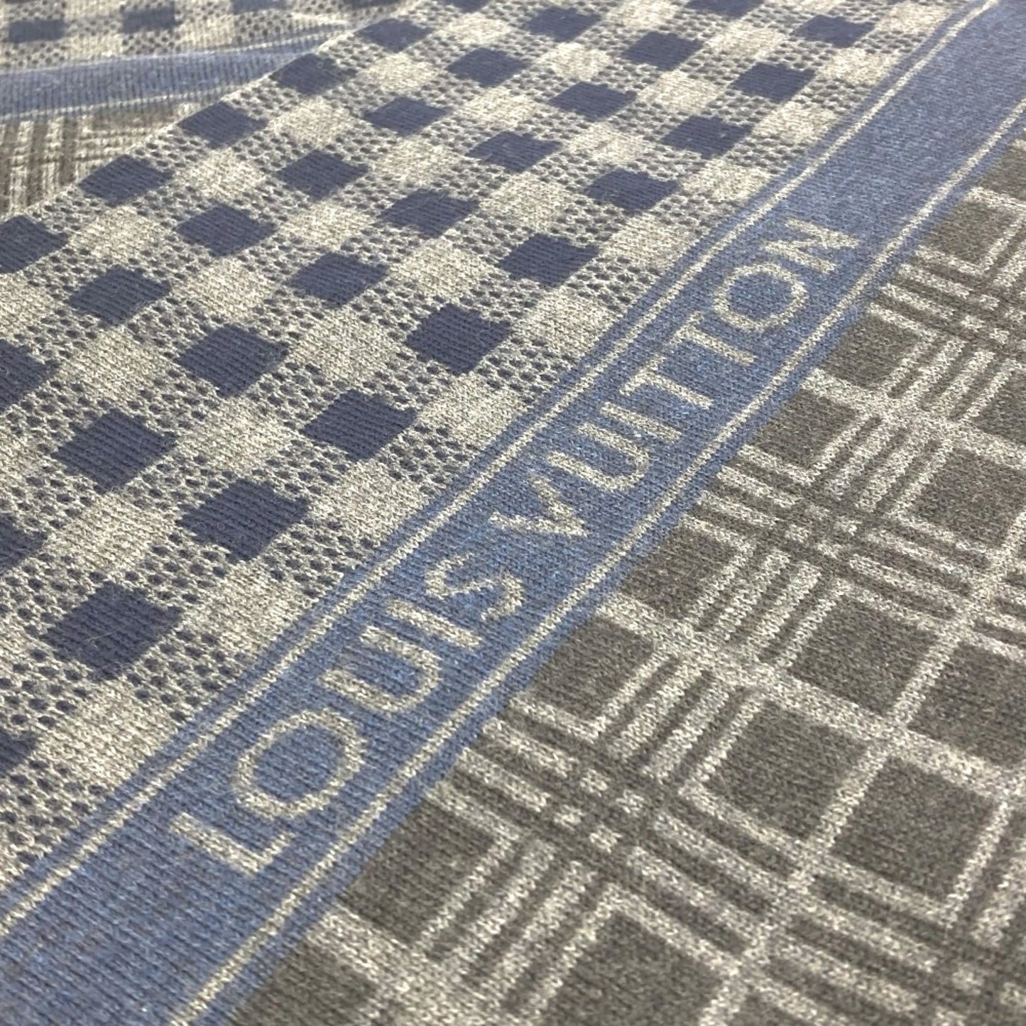 Louis Vuitton Wool Gray Scarves