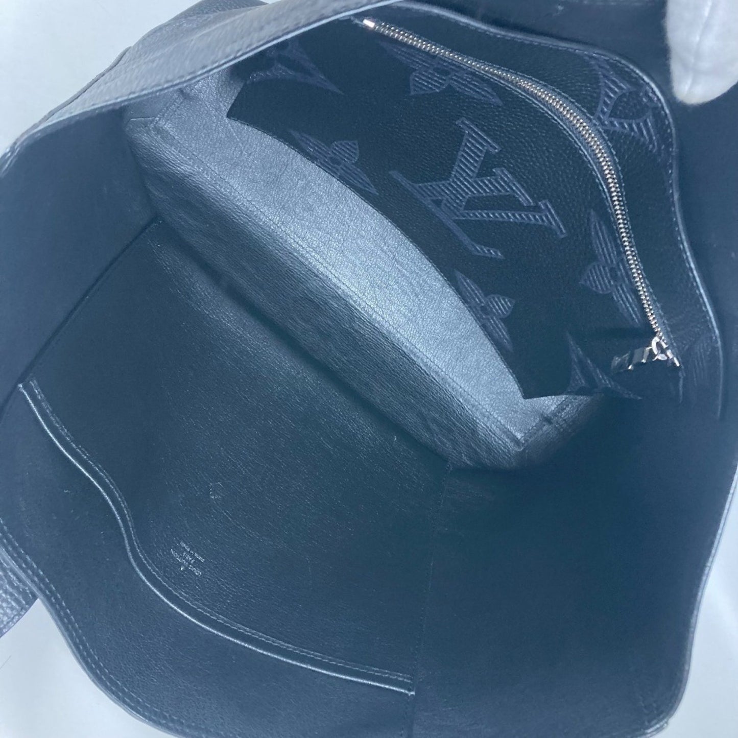 Louis Vuitton Others Black Shoulder Bags